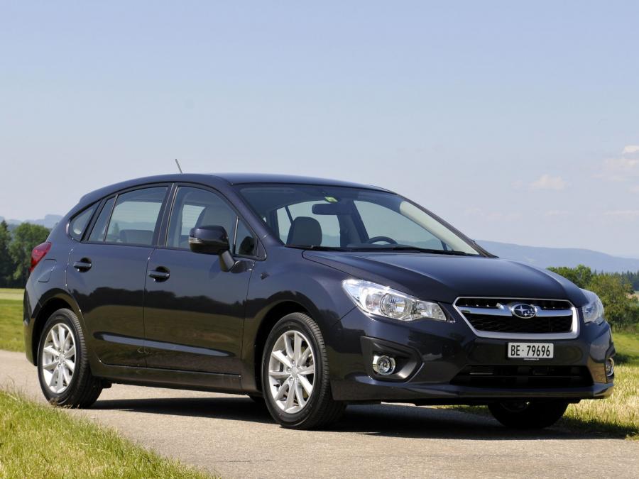  Subaru Impreza Hatchback 2011 года  (фото 6 из 16)